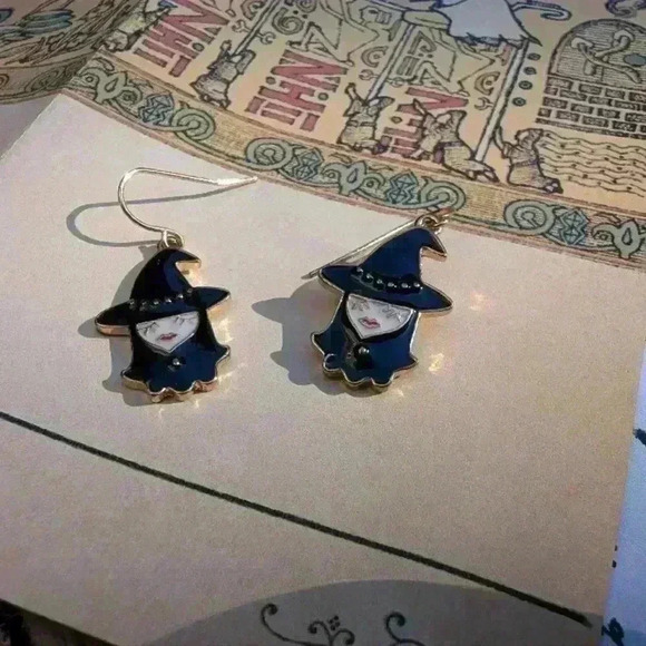 Witch Hat Earrings  - Black - Picture 2 of 7